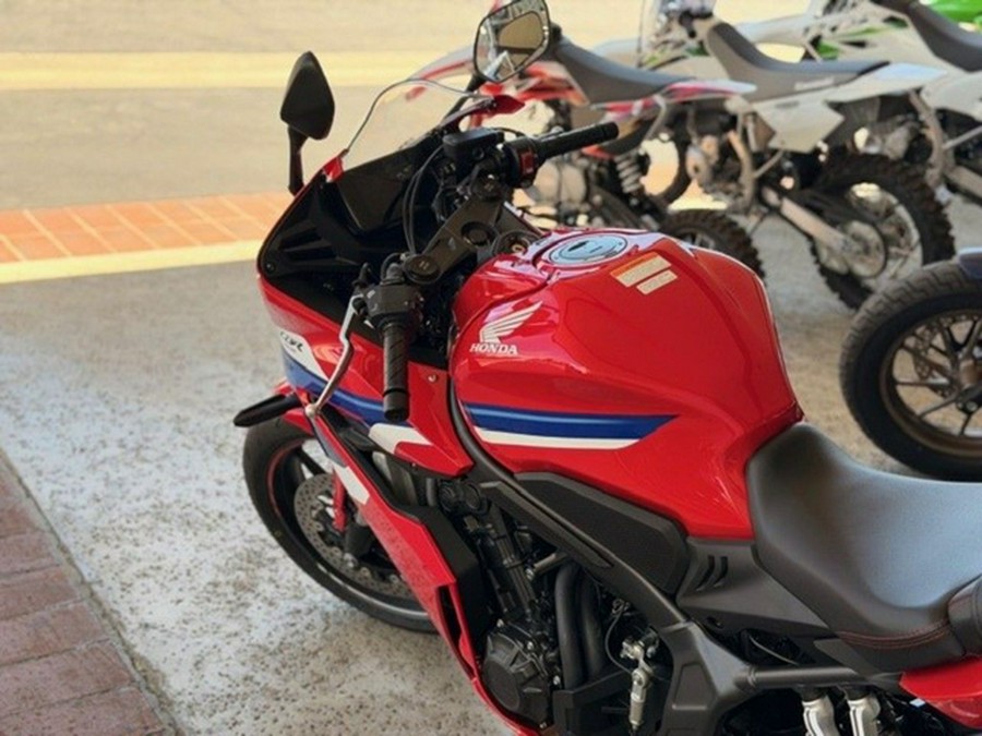 2026 Honda CBR650R E-Clutch