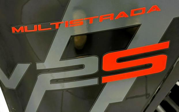 2024 Ducati Multistrada V2 S - Black