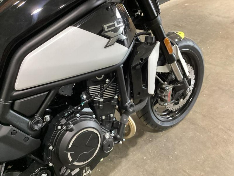 2024 CFMOTO 700CL-X Sport