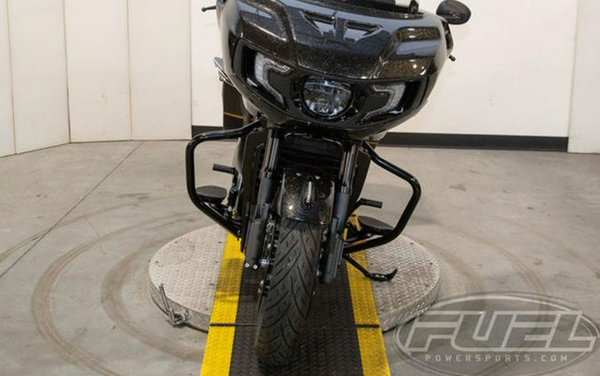 2026 Indian Challenger Dark Horse 112 W/Powerband Audio Blac