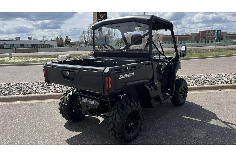 2024 Can-Am DEFENDER DPS HD10 - FIERY RED