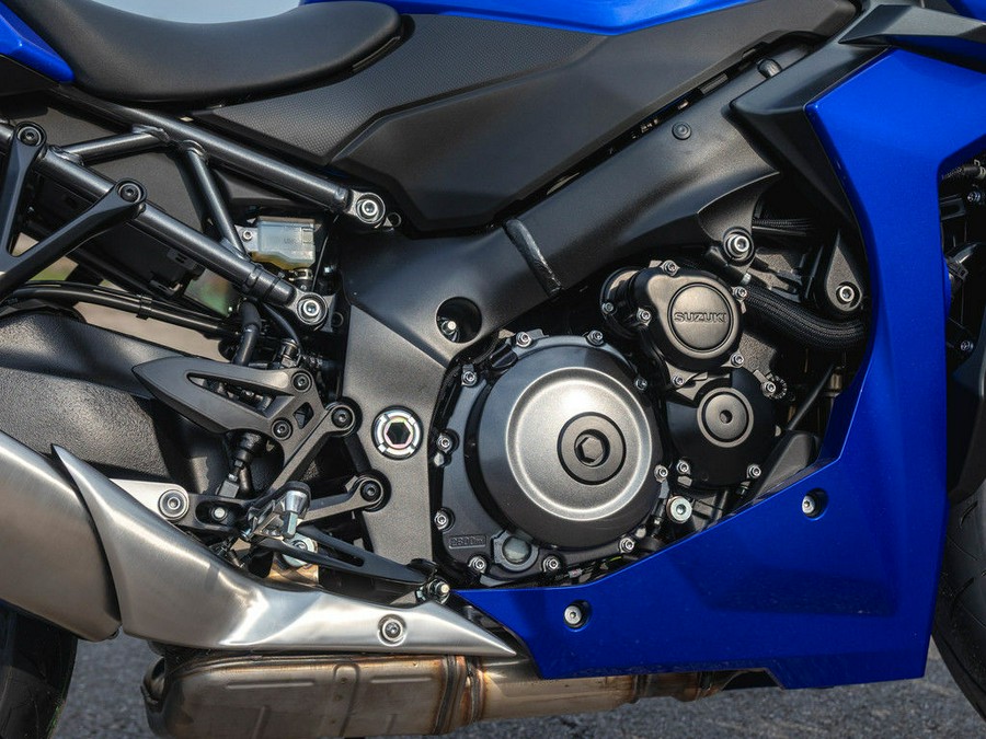 2025 Suzuki GSX-S 1000GT+