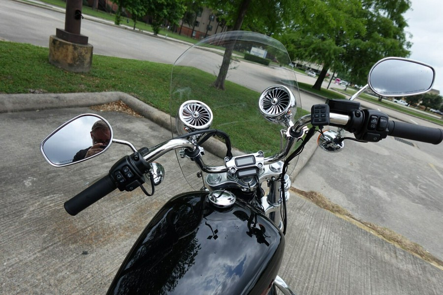 2023 Harley-Davidson Softail Standard