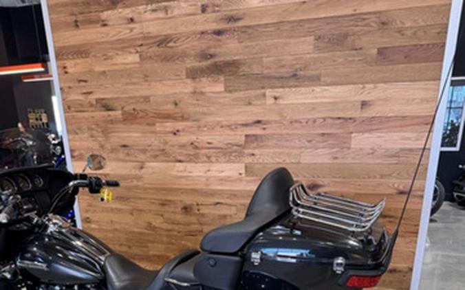 2018 Harley-Davidson Trike FLHTCUTG - Tri Glide Ultra