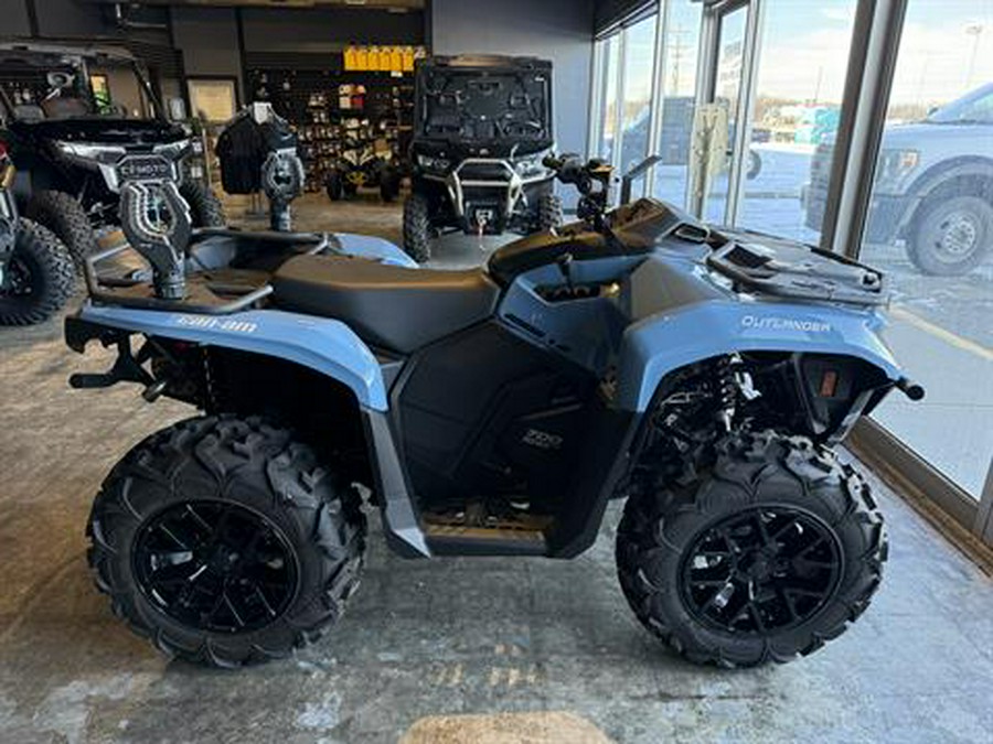2025 Can-Am Outlander XT 700