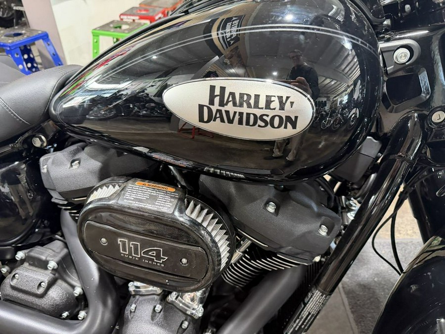 2023 Harley-Davidson® FLHCS - Heritage Classic