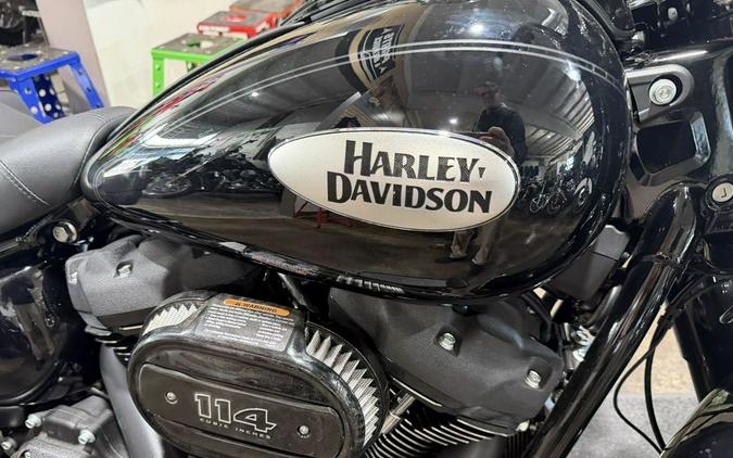 2023 Harley-Davidson® FLHCS - Heritage Classic