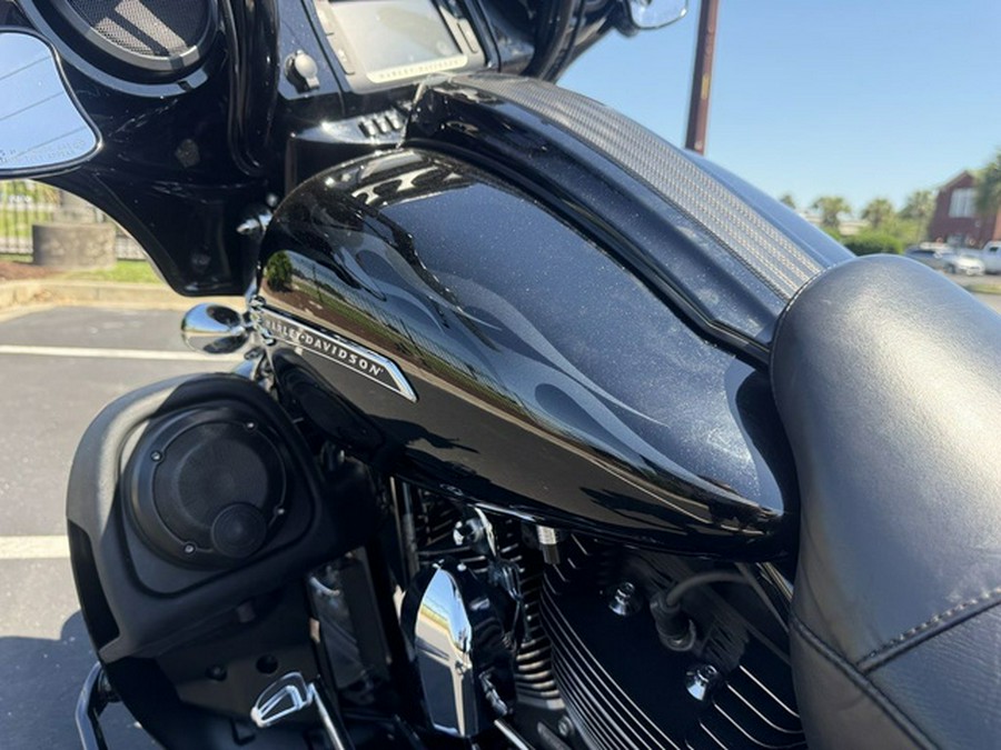 2016 Harley-Davidson FLHXSE - CVO Street Glide