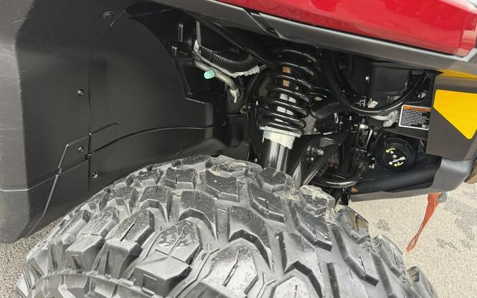 2024 Can-Am® Defender MAX Limited HD10