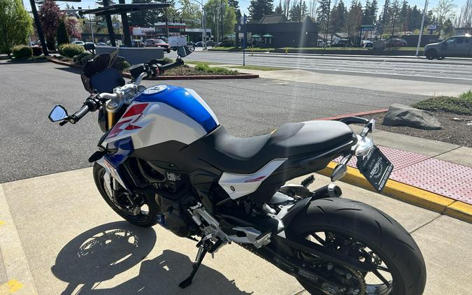 2024 BMW F 900 R
