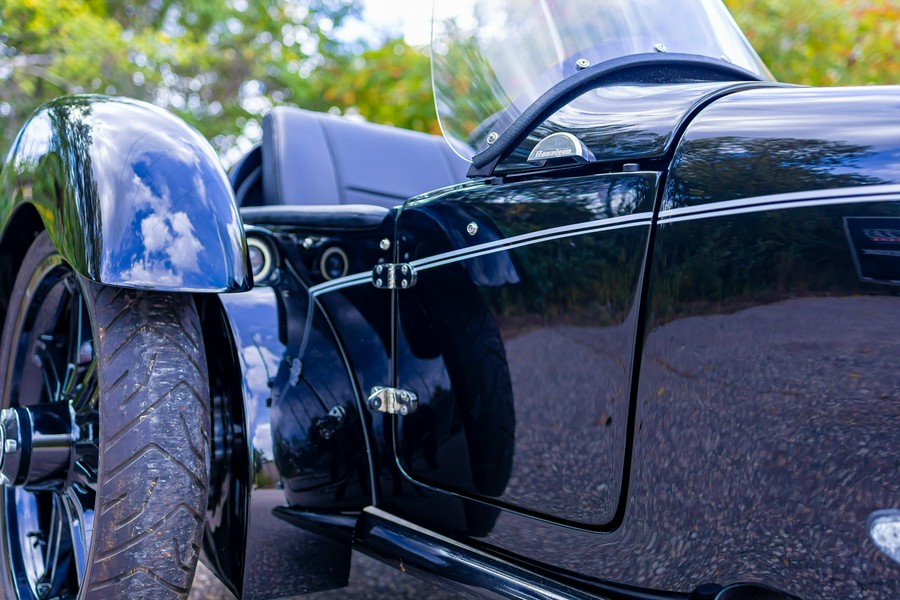 2025 BMW R18 TRANSCONTINENTAL W/SIDECAR & ABS
