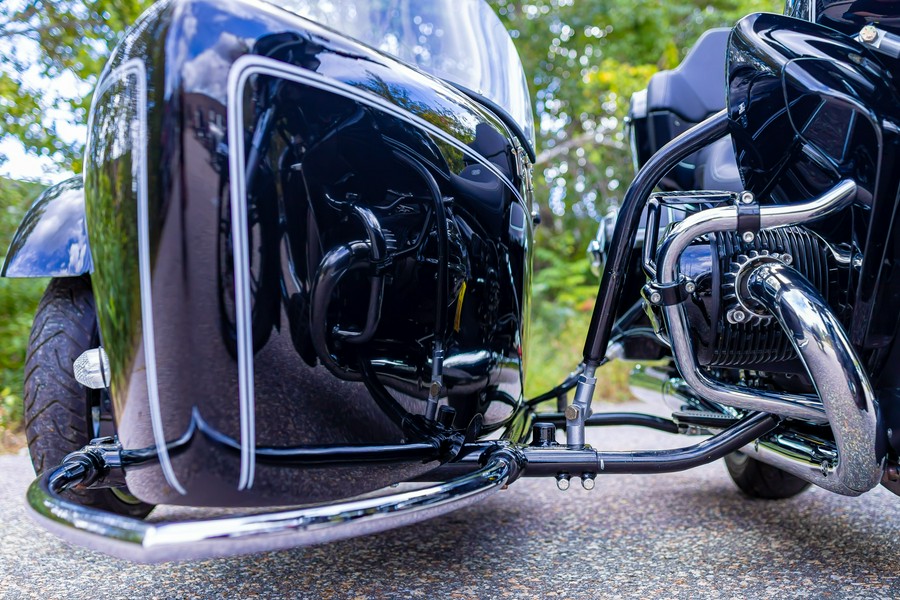 2025 BMW R18 TRANSCONTINENTAL W/SIDECAR & ABS