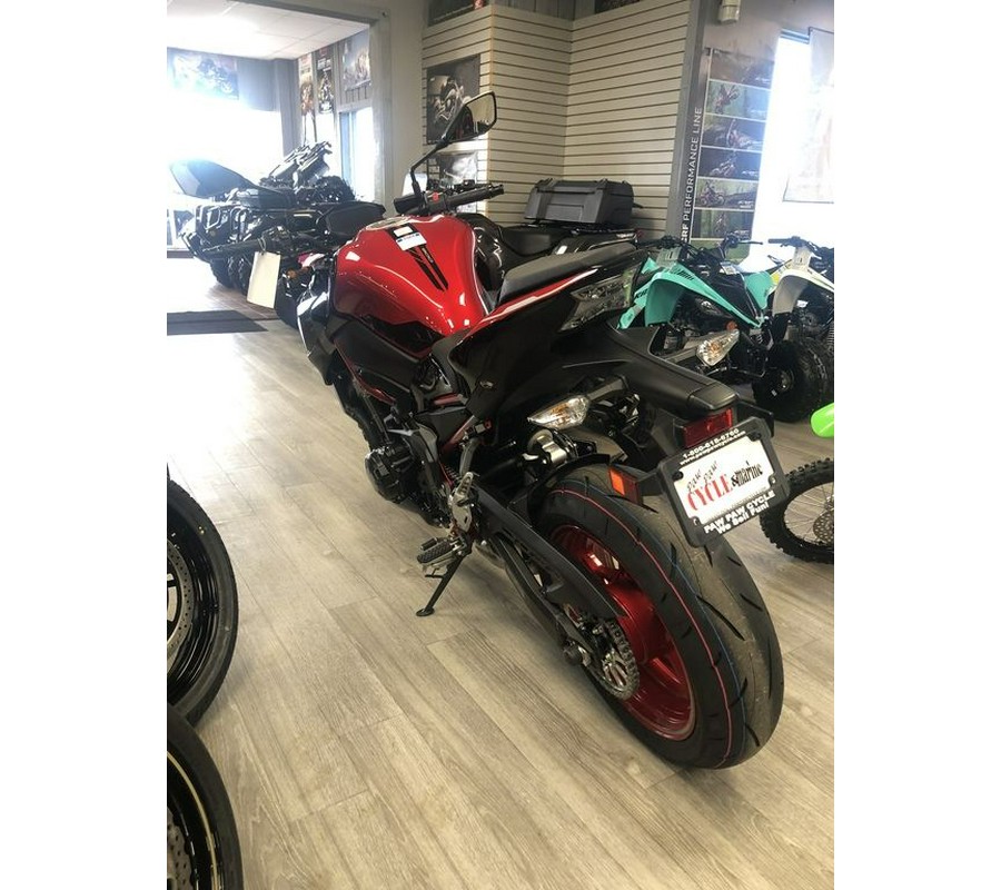 2024 Kawasaki Z900 ABS Candy Persimmon Red/Ebony