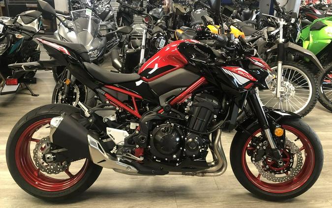 2024 Kawasaki Z900 ABS Candy Persimmon Red/Ebony