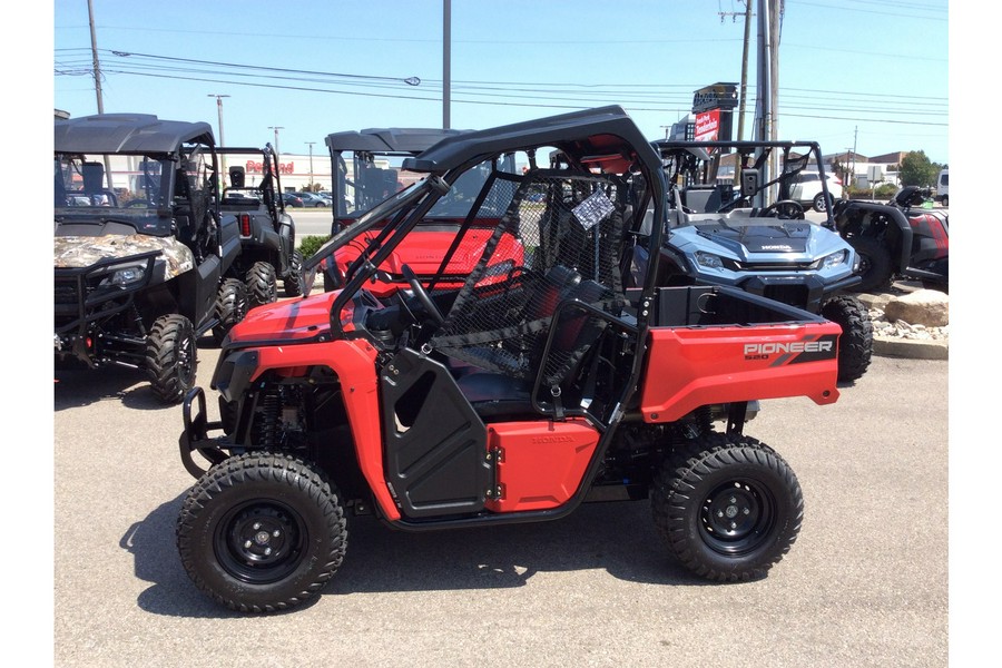 2025 Honda PIONEER 520