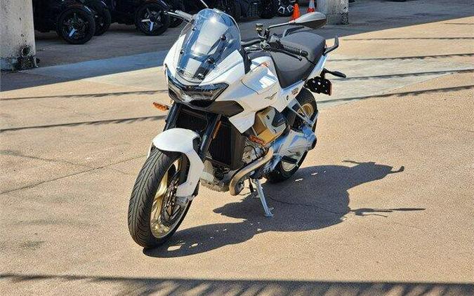 2024 MOTO GUZZI V100 MANDELLO