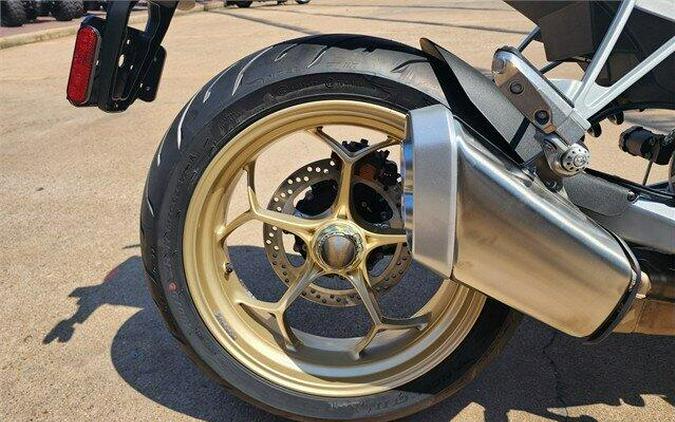 2024 MOTO GUZZI V100 MANDELLO