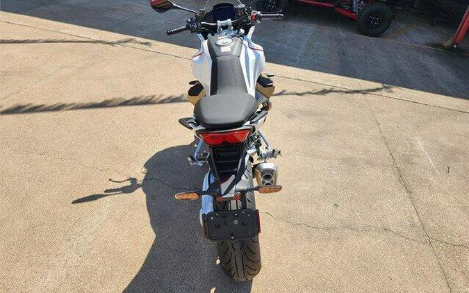 2024 MOTO GUZZI V100 MANDELLO