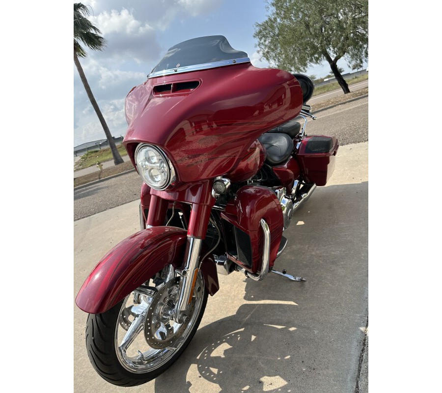 2016 Harley-Davidson CVO Street Glide