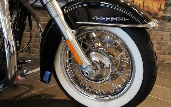 2017 Softail® Deluxe (FLSTN)