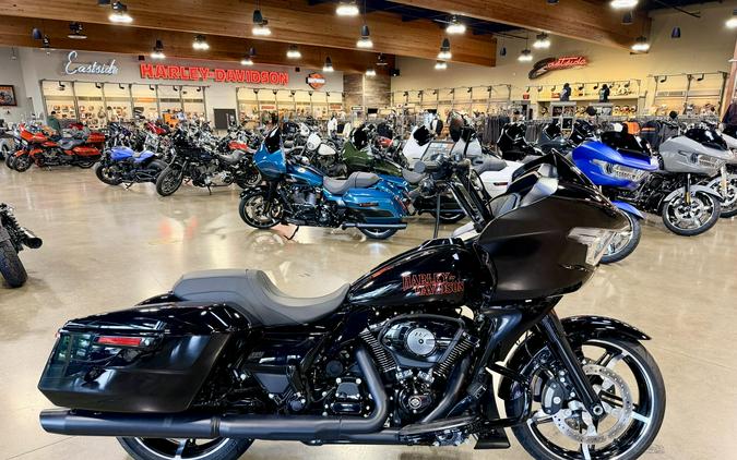 FLTRX 2025 Road Glide™