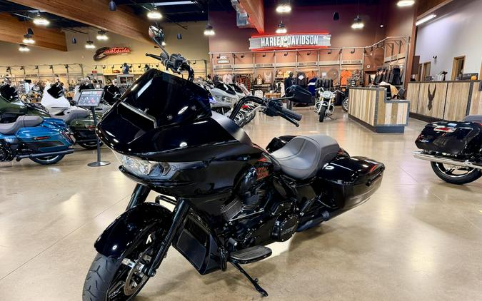 FLTRX 2025 Road Glide™