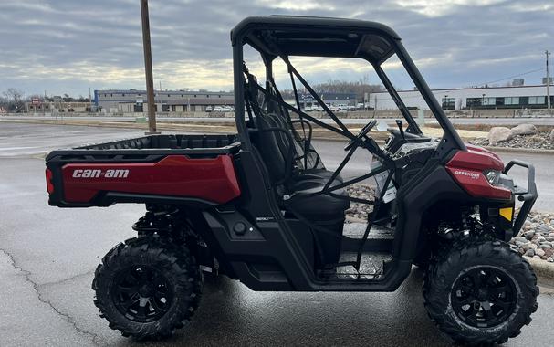 2024 Can-Am™ Defender XT HD10