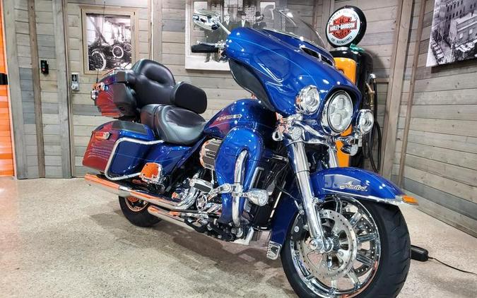 2015 Harley-Davidson® FLHTK - Ultra Limited