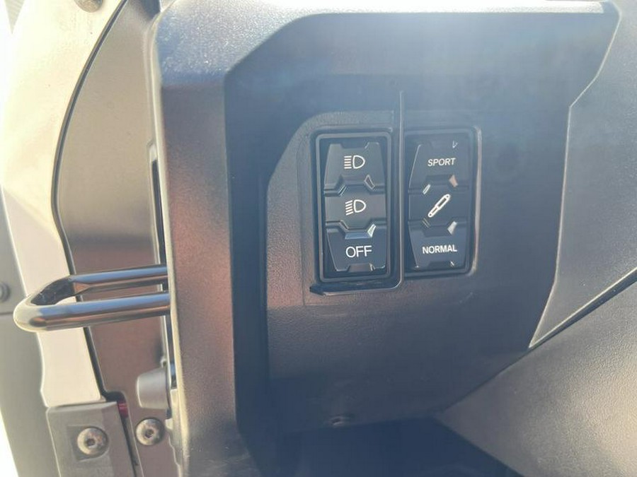 2025 Honda® Talon 1000R-4 FOX Live Valve