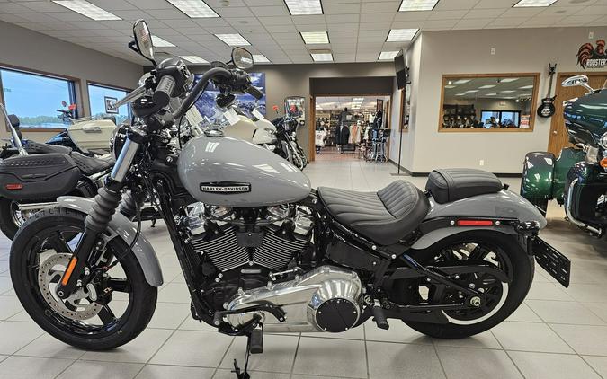 2026 Harley-Davidson® Street Bob® DRK BILIARD GRY
