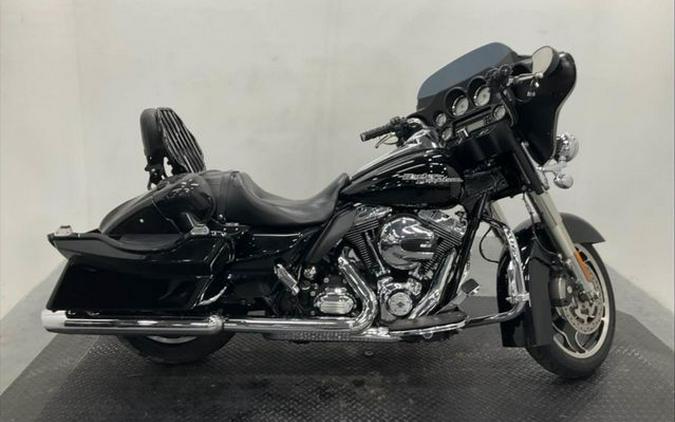 2013 Harley-Davidson Street Glide Base