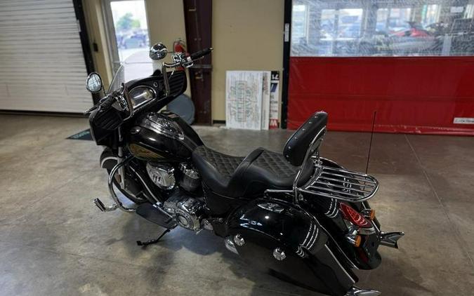 2014 Indian Motorcycle® Chieftain™ Thunder Black