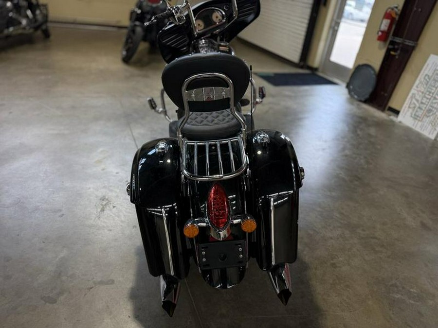 2014 Indian Motorcycle® Chieftain™ Thunder Black