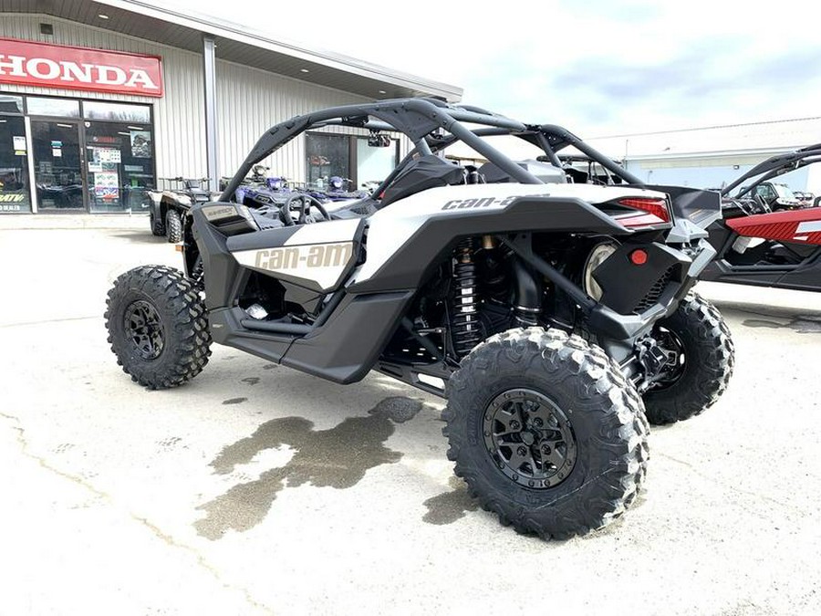 2024 Can-Am® Maverick X3 DS Turbo RR Catalyst Gray