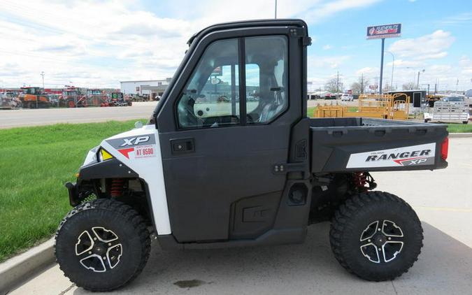 2014 Polaris® Ranger® XP 900 EPS White Lightning LE