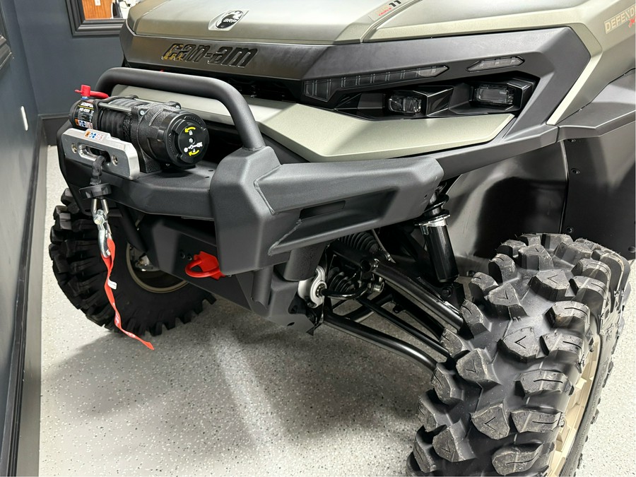 2026 Can-Am Defender MAX X MR HD11 With Half-Doors