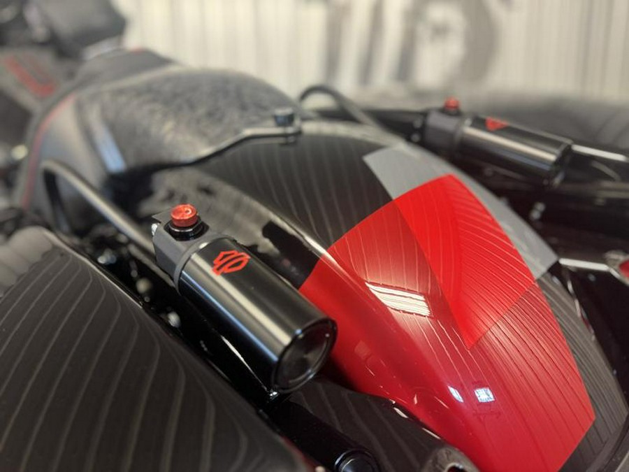 2025 Harley-Davidson® FLTRXSTSE - CVO™ Road Glide® ST