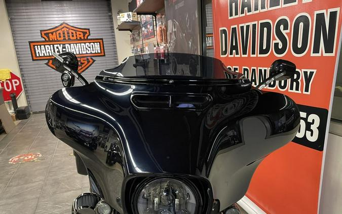 2022 Harley-Davidson® FLHXSE - CVO™ Street Glide®