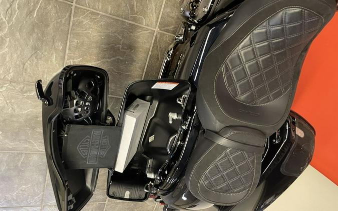 2022 Harley-Davidson® FLHXSE - CVO™ Street Glide®