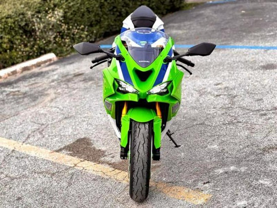 2024 Kawasaki Ninja® ZX™-6R 40th Anniversary Edition ABS