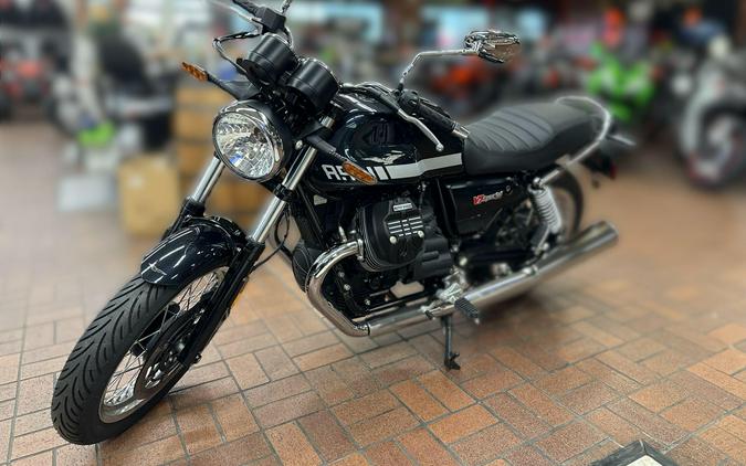 2023 MOTO GUZZI V7 Special DEMO