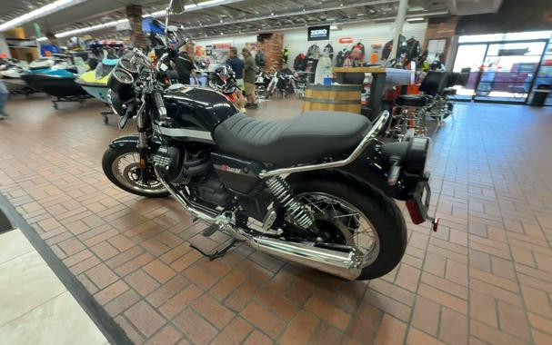 2023 MOTO GUZZI V7 Special DEMO