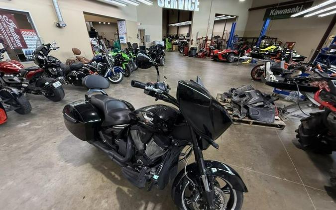2015 Victory Motorcycles® Cross Country 8-Ball™ Gloss Black