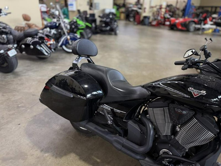 2015 Victory Motorcycles® Cross Country 8-Ball™ Gloss Black