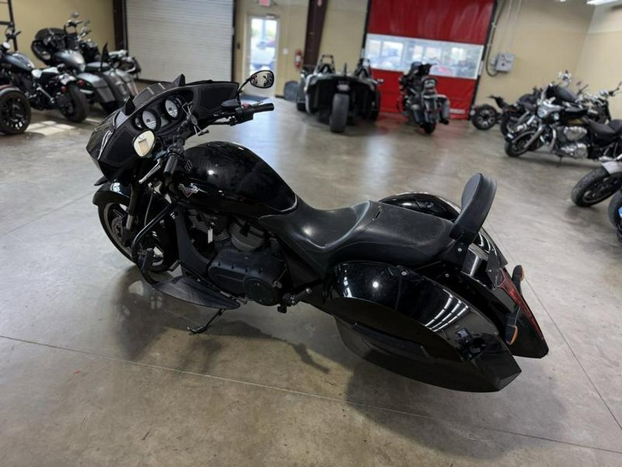 2015 Victory Motorcycles® Cross Country 8-Ball™ Gloss Black