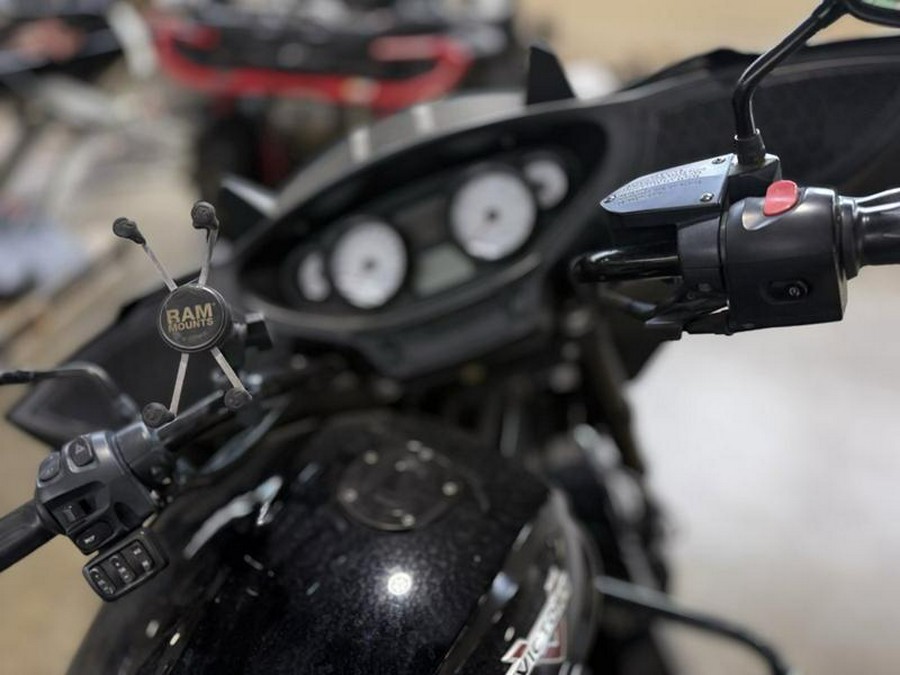 2015 Victory Motorcycles® Cross Country 8-Ball™ Gloss Black