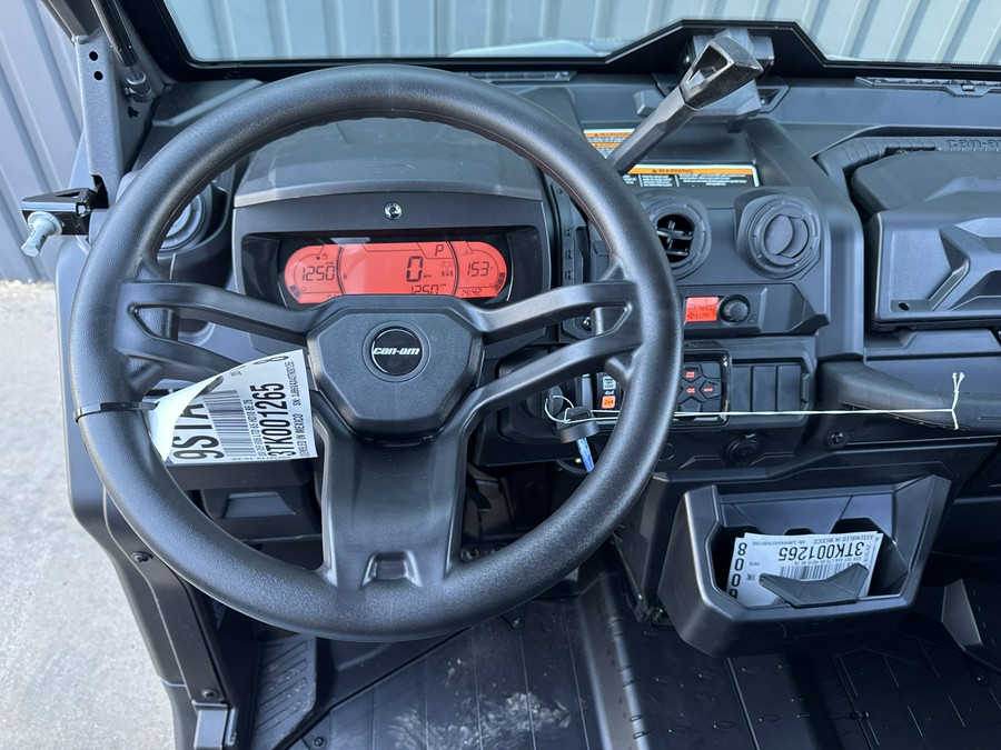 2026 Can-Am Defender 6x6 Limited