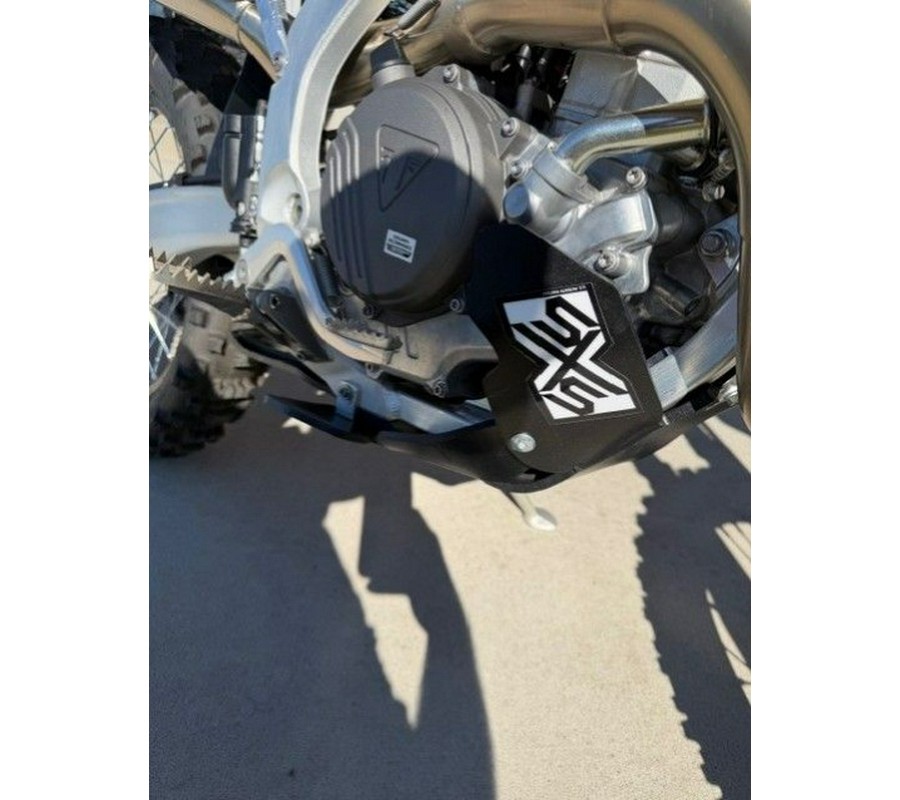 2026 Triumph TF 450-E