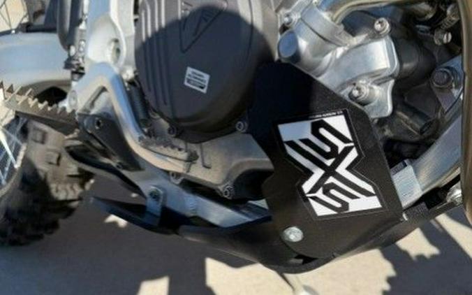 2026 Triumph TF 450-E