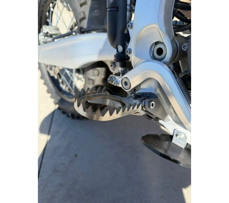 2026 Triumph TF 450-E